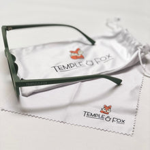 Load image into Gallery viewer, Kids stylish sunglasses with UV protection in pistachio colour